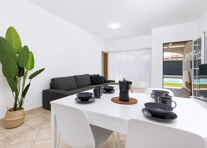 Home2book Luxury Escape, Private Pool & Bbq Villa