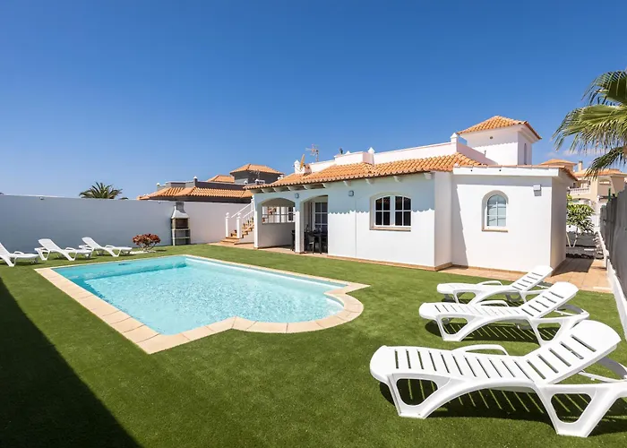 Home2book Luxury Escape, Private Pool & Bbq Villa *