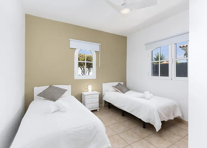 Home2book Luxury Escape, Private Pool & Bbq